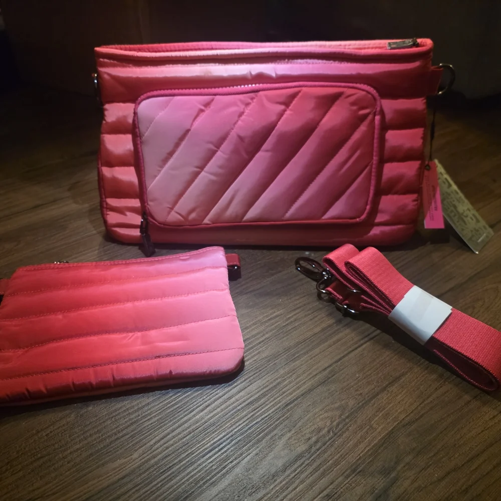 NWT THINK ROYLN Pink Ombre Quilted Crossbody Bag Set - Picture 1 of 8